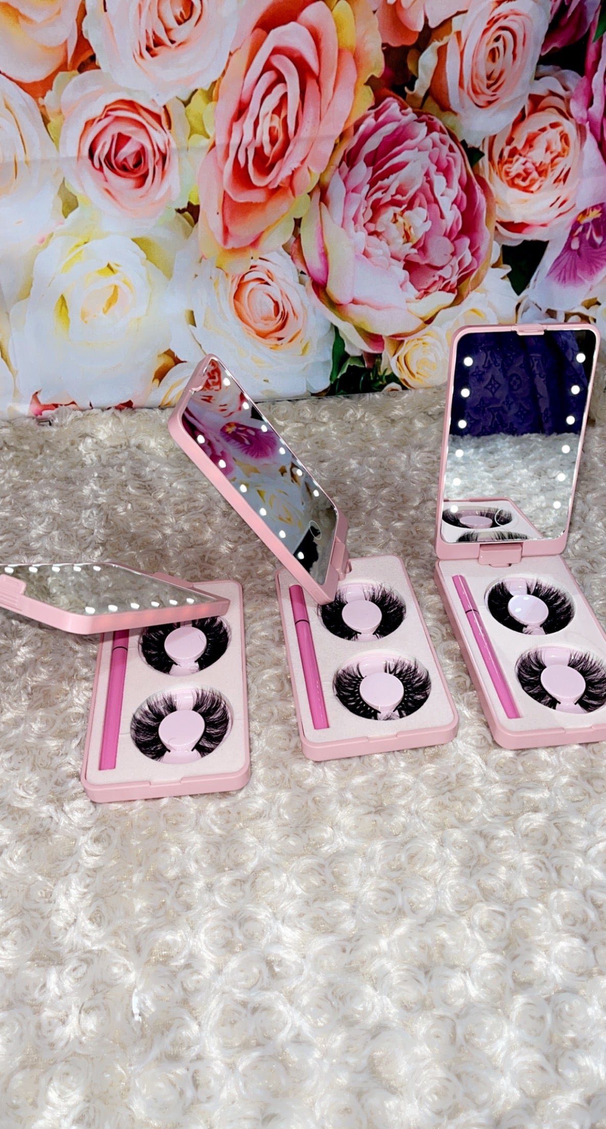 LASH BOX